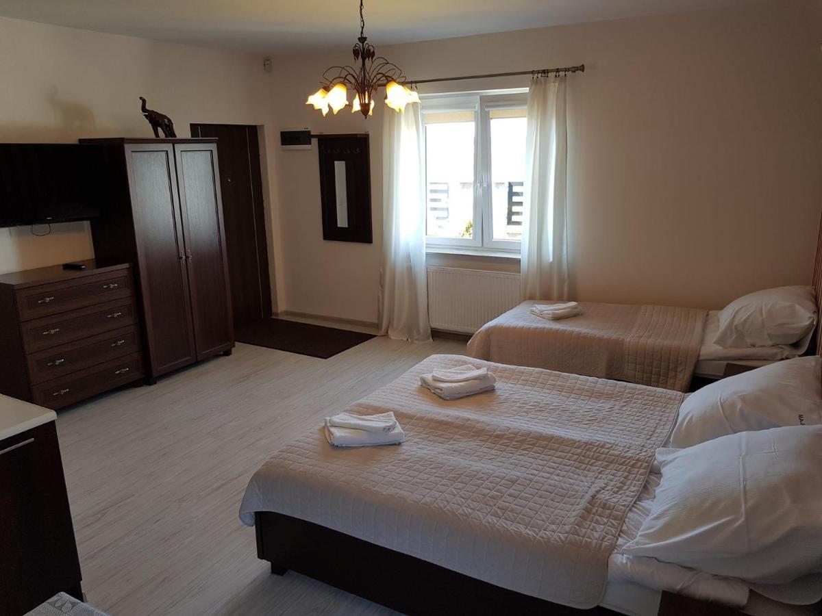 Apartamenty Maja -Pokoje - Domy Wakacyjne -Basen Podgrzewany -Jacuzzi - Sauna Леба Екстериор снимка